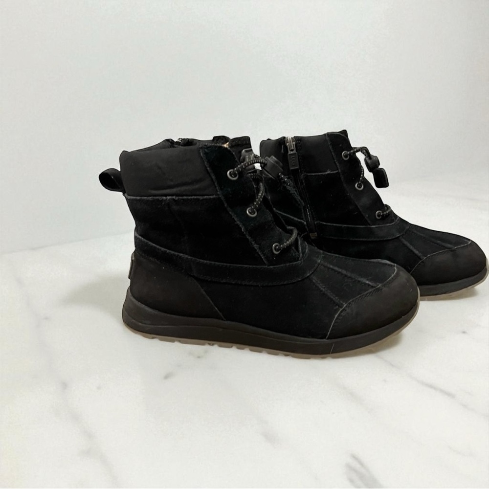 UGG Black Waterproof Winter Boots – Unisex Size 6